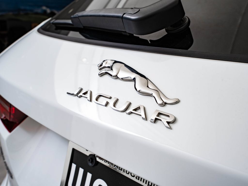 Used 2023 Jaguar F-PACE S AWD/4WD image 18