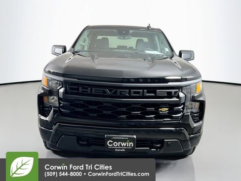 Used 2023 Chevrolet Silverado 1500 Custom image 4