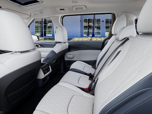 New 2026 Kia Carnival SX FWD image 18