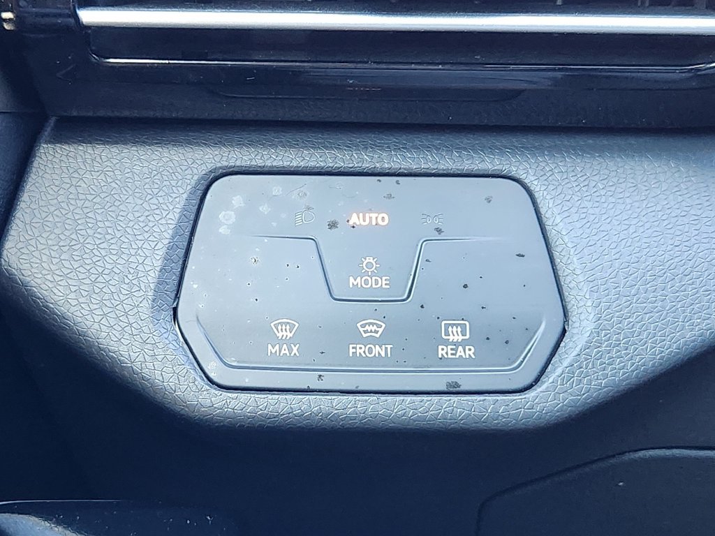 Certified 2024 Volkswagen ID.4 Pro AWD/4WD image 20