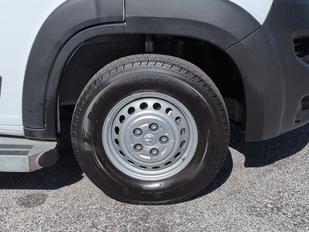 Used 2025 RAM ProMaster 2500 w/ U-Haul Equipment Group FWD image 11