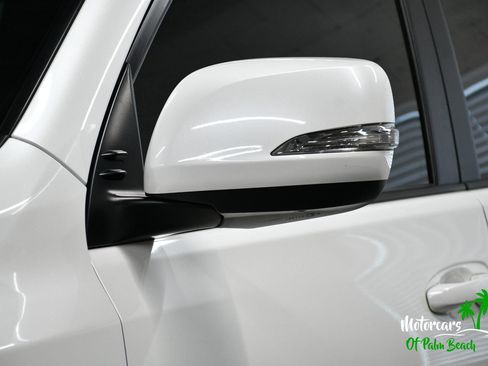 Used 2023 Lexus GX 460 w/ Black Line Special Edition AWD/4WD image 21