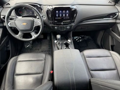 Used 2023 Chevrolet Traverse LT AWD/4WD image 13