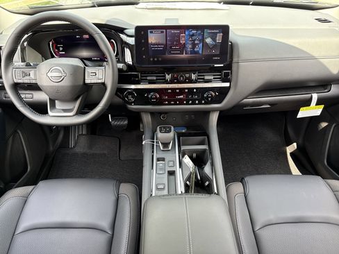 New 2026 Nissan Pathfinder SL FWD image 2