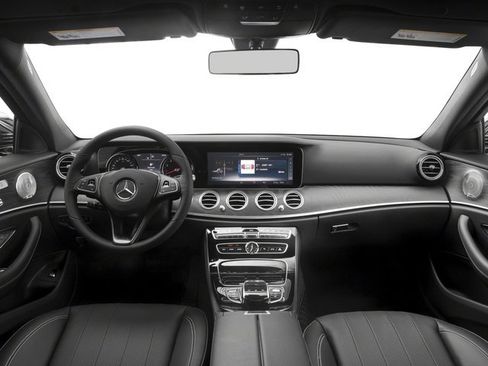 Used 2018 Mercedes-Benz E 400 4MATIC Wagon image 8
