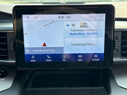 Used 2020 Ford Explorer XLT w/ Equipment Group 202A AWD/4WD image 30