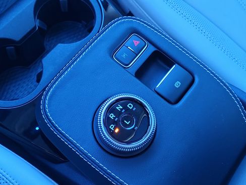 Used 2022 Ford Mustang Mach-E Premium image 21