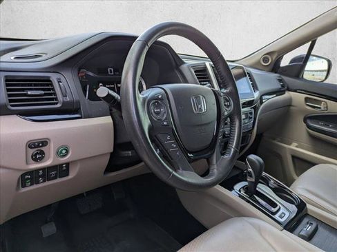 Used 2019 Honda Ridgeline RTL-E image 10