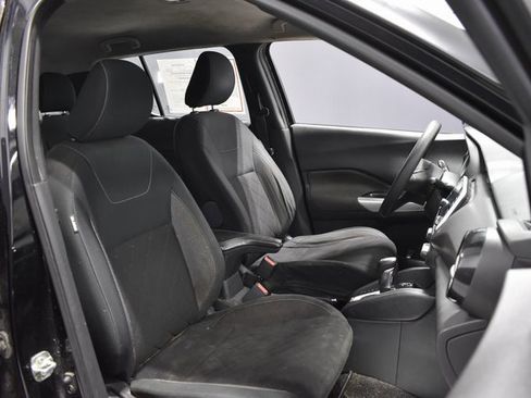 Used 2020 Nissan Kicks SV image 14