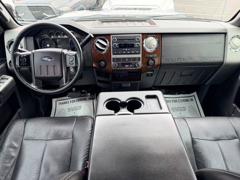 Used 2012 Ford F250 Lariat w/ Lariat Interior Pkg image 15