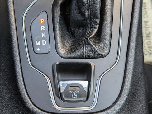 Used 2020 Jeep Cherokee Latitude Plus w/ Cold Weather Group image 25