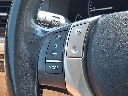 Used 2014 Lexus ES 350 w/ Premium Package FWD image 22