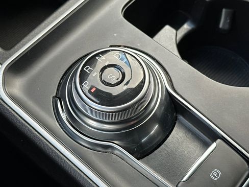 Used 2023 Ford Edge SE image 21