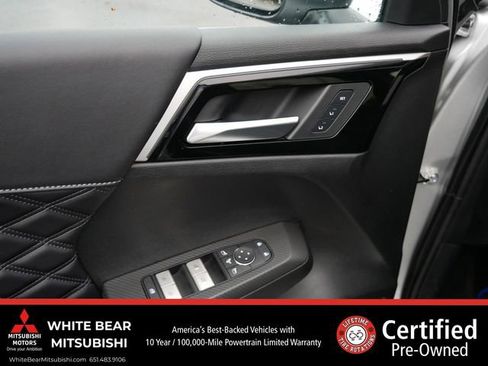 Used 2025 Mitsubishi Outlander SEL AWD/4WD image 17