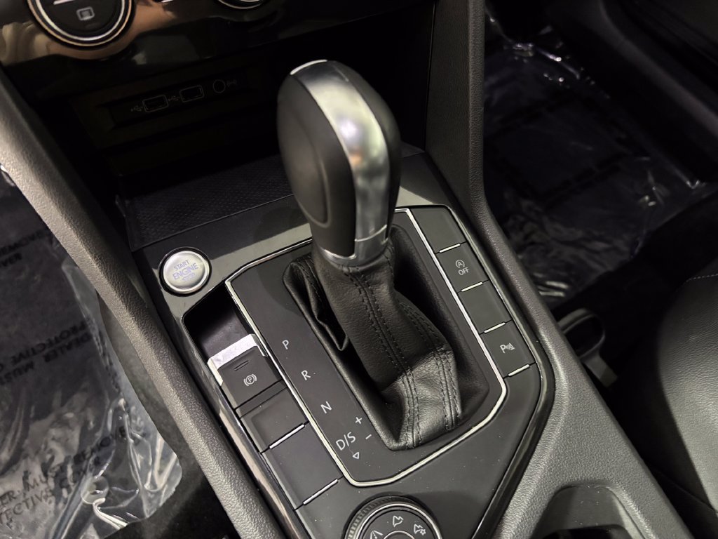 Used 2019 Volkswagen Tiguan SEL AWD/4WD image 27