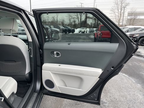 Used 2023 Hyundai Ioniq 5 Limited image 15