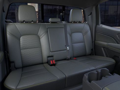 New 2026 Chevrolet Colorado ZR2 w/ Technology Package image 17