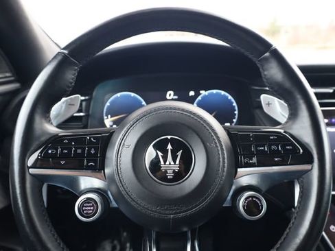 Used 2023 Maserati Grecale GT image 13