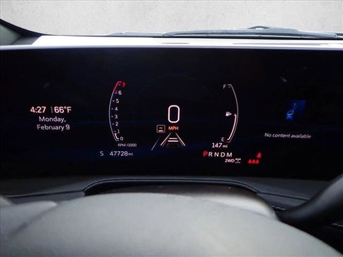 Used 2024 Cadillac XT4 Premium Luxury image 25