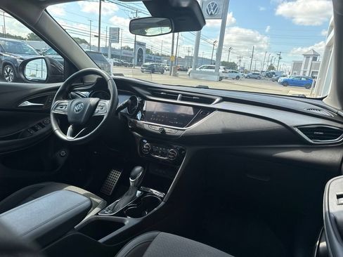 Used 2021 Buick Encore GX Select w/ Advanced Technology Package FWD image 9
