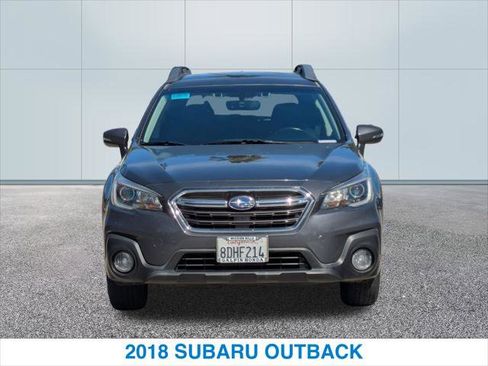 Used 2018 Subaru Outback 2.5i Premium image 3