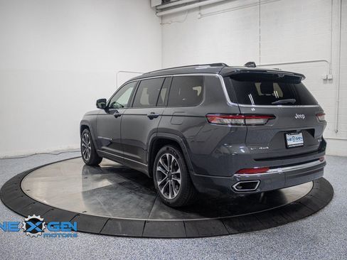 Used 2021 Jeep Grand Cherokee L Overland w/ Luxury Tech Group IV AWD/4WD image 5