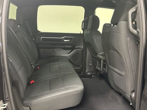 New 2026 RAM 1500 4x4 Crew Cab image 36