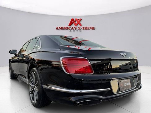 Used 2022 Bentley Flying Spur W12 image 3