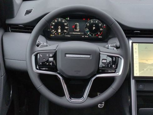 New 2026 Land Rover Discovery Sport Landmark image 24