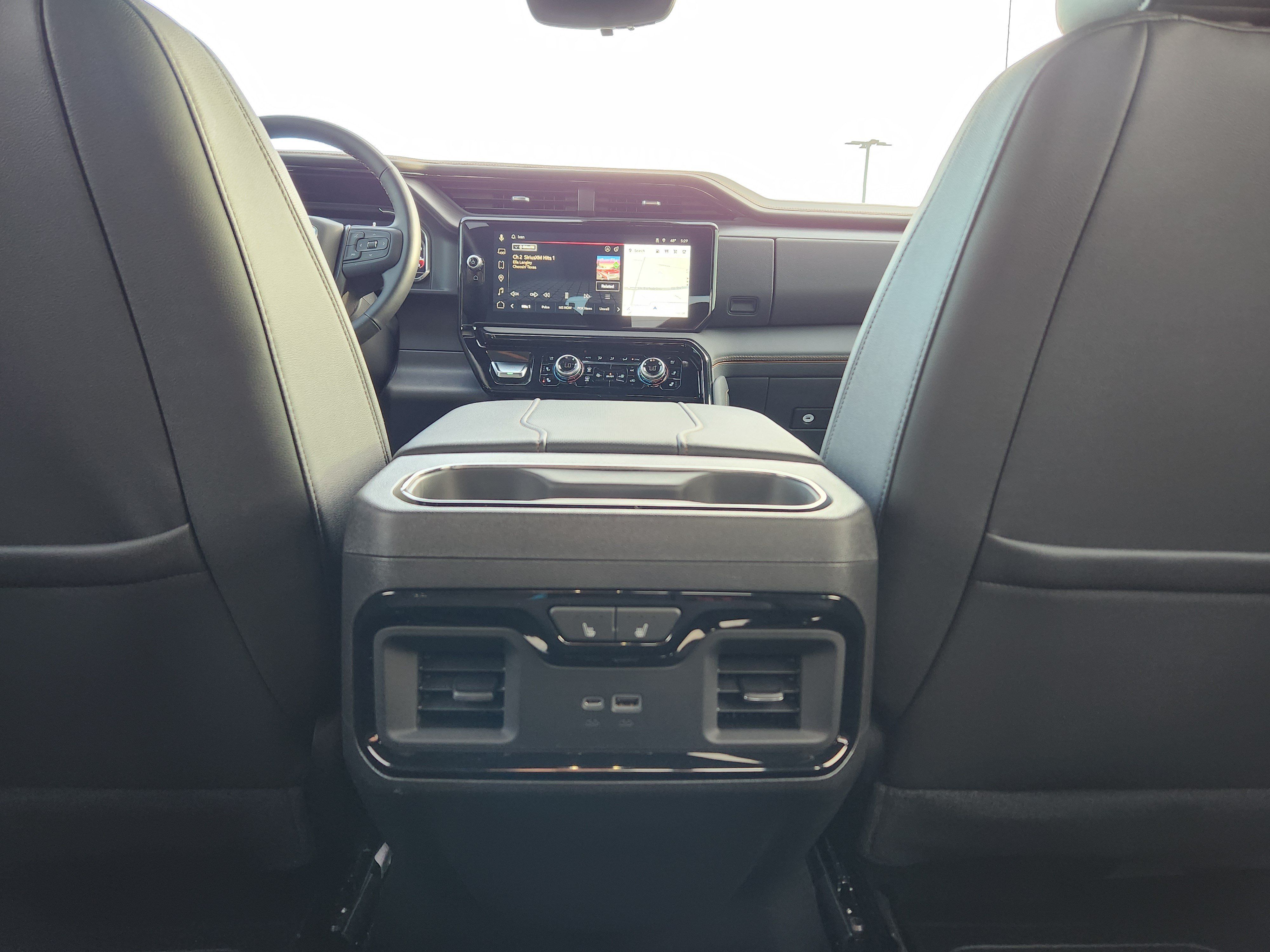 Used 2025 GMC Sierra 1500 AT4 w/ AT4 Premium Package AWD/4WD image 13