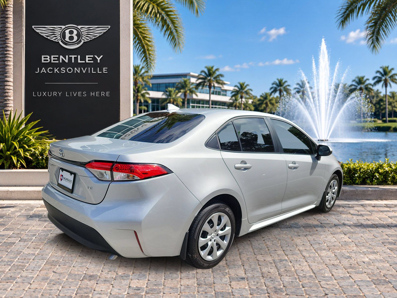 Used 2025 Toyota Corolla LE FWD image 5
