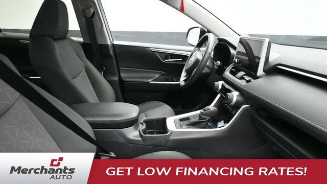 Used 2024 Toyota RAV4 XLE w/ Weather Package AWD/4WD image 15