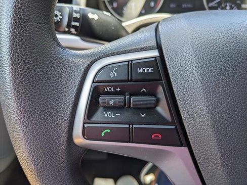 Used 2018 Hyundai Elantra SEL FWD image 21