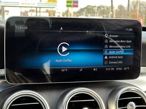 Used 2020 Mercedes-Benz C 300 C 300 4MATIC Sedan image 39