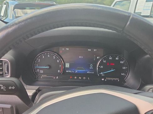 Used 2021 Ford Explorer XLT w/ Equipment Group 202A AWD/4WD image 10