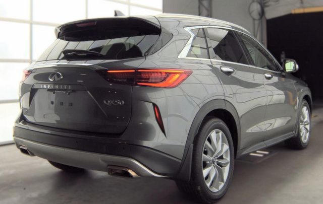 Used 2022 INFINITI QX50 Essential AWD/4WD image 5