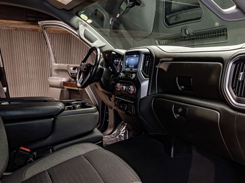 Used 2022 GMC Sierra 2500 SLE w/ SLE Convenience Package image 19