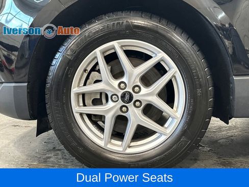 Used 2024 Ford Edge SEL w/ Convenience Package image 12