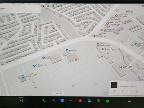 Used 2024 Tesla Model S Base image 45