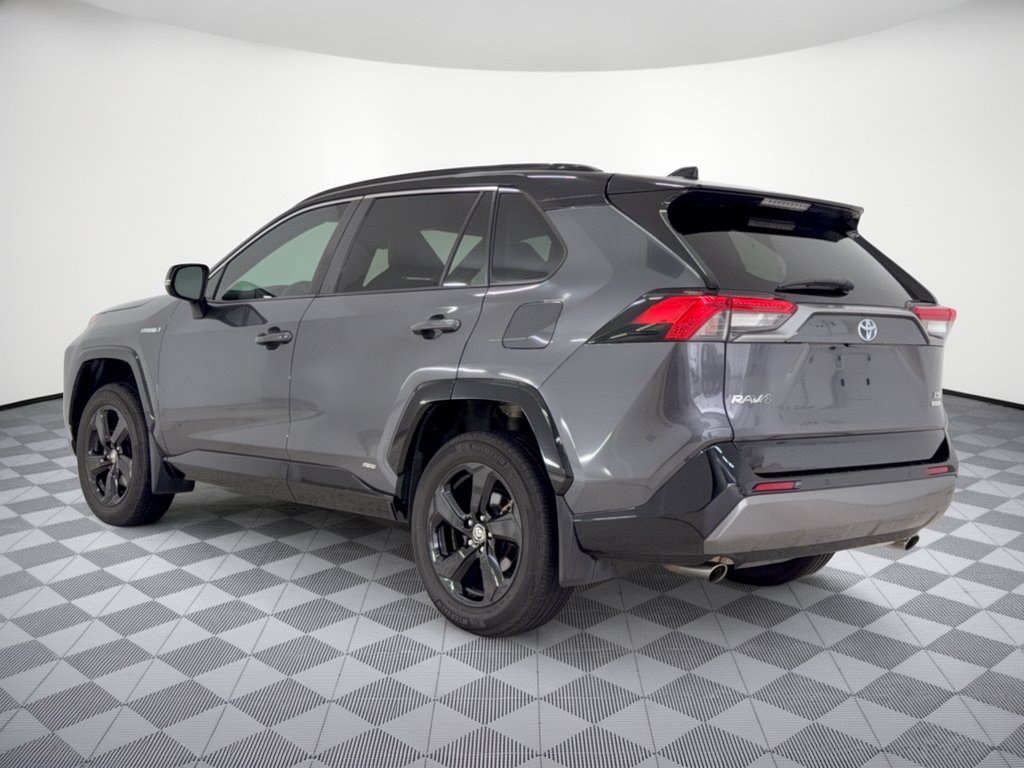 Used 2021 Toyota RAV4 XSE AWD/4WD image 3