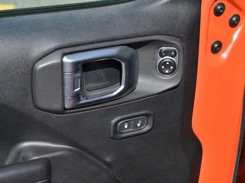 Used 2020 Jeep Wrangler Unlimited Sport S AWD/4WD image 15