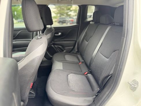 Used 2020 Jeep Renegade Trailhawk AWD/4WD image 26