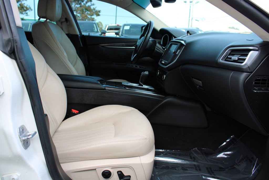 Used 2015 Maserati Ghibli RWD image 13