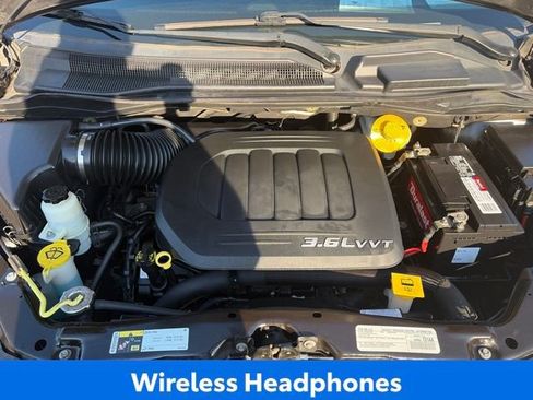 Used 2018 Dodge Grand Caravan GT FWD image 18