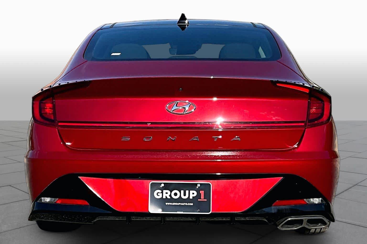 Used 2023 Hyundai Sonata SEL w/ Convenience Package FWD image 5