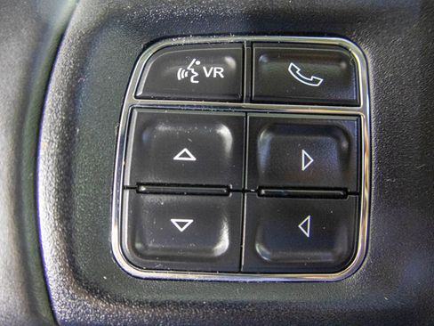 Used 2015 RAM 1500 Big Horn image 30