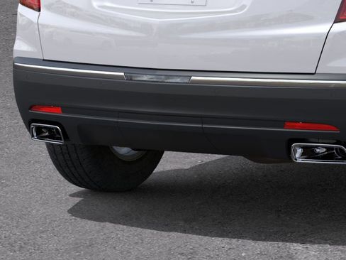 New 2025 Cadillac XT5 Luxury image 14