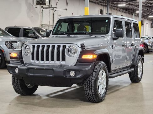 Used 2021 Jeep Wrangler Unlimited Sport S image 4
