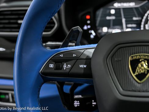 Used 2023 Lamborghini Urus S image 28