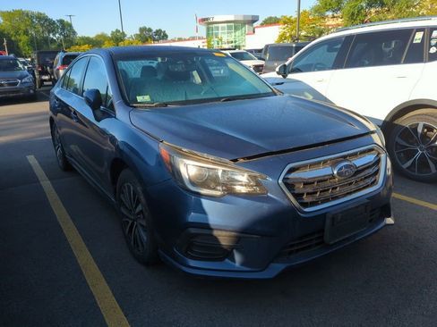 Used 2019 Subaru Legacy 2.5i Premium AWD/4WD image 3